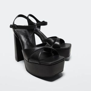 NWT Mango Black Ankle-Cut Platform Sandals